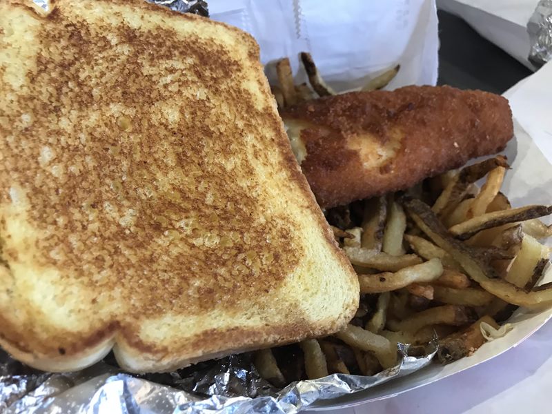 Pat's Chili Dogs food
